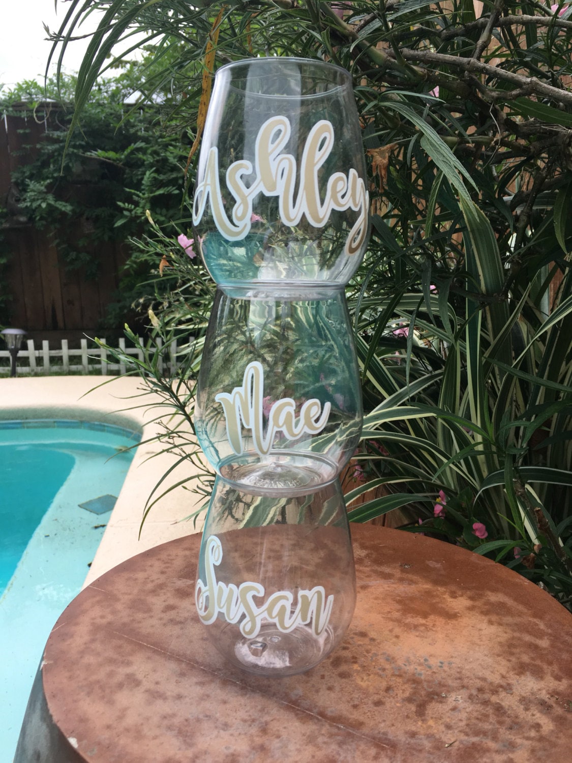 Custom Plastic Stemless Wine & Champagne Glasses